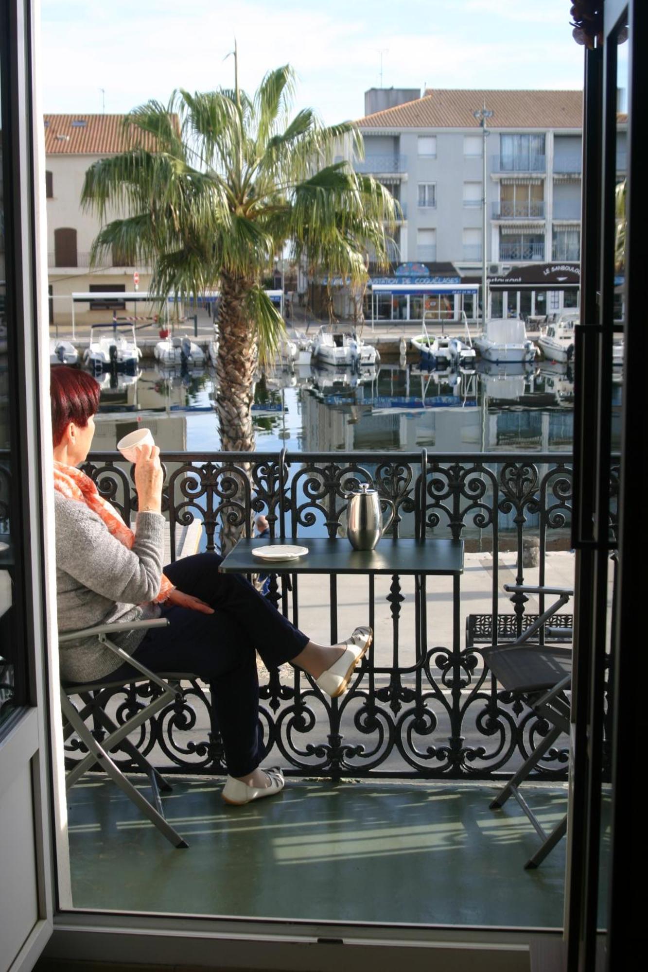 Le Vent Dans Les Voiles - Appartement Classe 4 Etoiles Mèze Esterno foto
